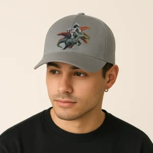 Șapcă gri personalizată cu imagine artistică – design modern, unisex, print clar și rezistent prin transfer termic