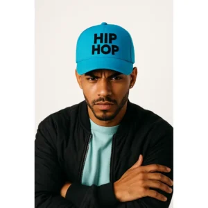 Șapcă turcoaz personalizată cu text HIP HOP – imprimare clară prin transfer termic, stil urban și vizibilitate creativă