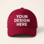 Șapcă vișinie personalizată – model frontal simplu, text alb vizibil pe fundal închis, material textil premium