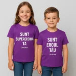 Tricouri copii personalizate mov cu mesaje 'Sunt supereroina ta' și 'Sunt eroul tău', purtate de fată și băiat – personalizare transfer termic iRealPrint, bumbac moale, expresiv și elegant