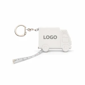 Breloc camion alb cu ruletă integrată de 1 m, vedere produs studio, ideal pentru personalizare cu logo firmă logistică