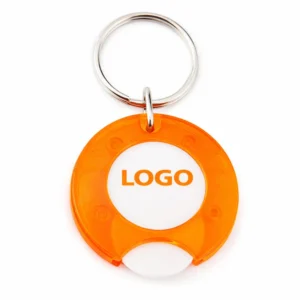 Breloc cu fisă de cumpărături personalizat portocaliu, produs izolat pe fundal alb, evidențiere formă rotundă și zonă de personalizare logo