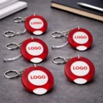 breloc cu fisă de cumpărături personalizat roșu, set promoțional cu mai multe bucăți, obiect promoțional pentru campanii și distribuție retail