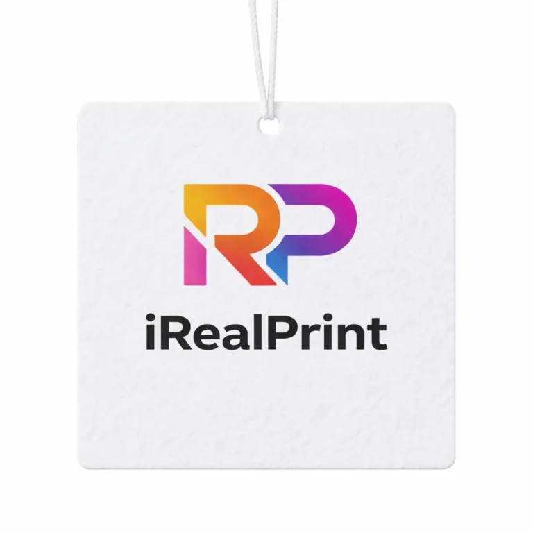 Odorizant auto patrat personalizat cu logo, prezentare produs pe fundal alb si design clar pentru branding eficient