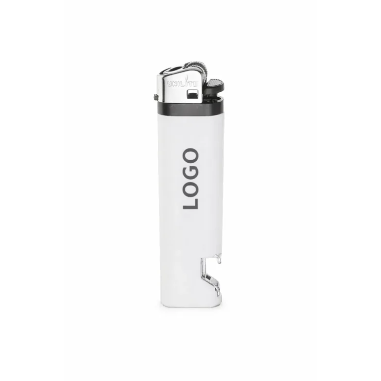 Brichetă tip BIC cu desfăcător personalizată alb, vedere frontală pe fundal neutru, brichetă promoțională 2 în 1 cu logo clar și contrast ridicat, ideală pentru HoReCa și campanii B2B.