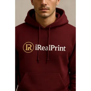 Hanorac personalizat bărbați maroon bordo cu logo iRealPrint imprimat prin transfer termic premium, hanorac modern streetwear pentru branding vizibil și stil masculin elegant