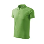 Tricou polo personalizat verde iarbă văzut din perspectivă laterală, croială masculină modernă și design business casual pentru branding profesional