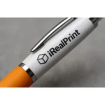 Detaliu personalizare logo pe pix promoțional Elipse White portocaliu, corp alb cu accente portocalii și mecanism click pentru branding profesional