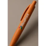 Pix promotional eco portocaliu din paie de grau personalizat utilizat pentru conferinte evenimente si campanii de marketing