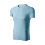 Tricou unisex albastru deschis prezentat din perspectivă laterală pe fundal alb, design modern potrivit pentru personalizare
