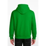 Hanorac bărbați verde Irish prezentat din spate, glugă structurată și design minimalist pentru personalizare