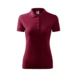 Tricou polo damă garnet cu croială feminină cambrată și guler cu nasturi, design elegant potrivit pentru uniforme profesionale