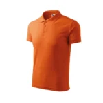 Tricou polo bărbați portocaliu văzut din perspectivă laterală pe fundal neutru, design modern cu guler și croială masculină pentru branding profesional