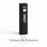 Baterie externă personalizată neagră compactă, power bank promoțional din aluminiu cu mesaj profesional, ideal pentru branding elegant și utilizare zilnică