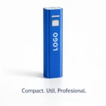 Baterie externă personalizată albastră tip power bank compact prezentată frontal, produs promoțional util pentru branding corporate și utilizare zilnică