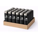 Cutie cu brichete tip BIC personalizate negre cu logo pregătite pentru distribuție în volume mari, produse promoționale pentru campanii B2B, evenimente și activări de marketing.