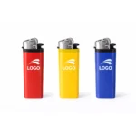 Brichetă tip BIC albastră personalizată cu logo ținută în mână, imagine realistă de prezentare pentru produs promoțional utilizat în campanii de marketing și branding.