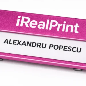 Set ecusoane metalice roz din aluminiu pentru echipa, personalizare uniforma pentru branding coerent si imagine calda